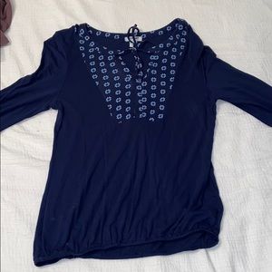 Navy floral soft blouse for spring